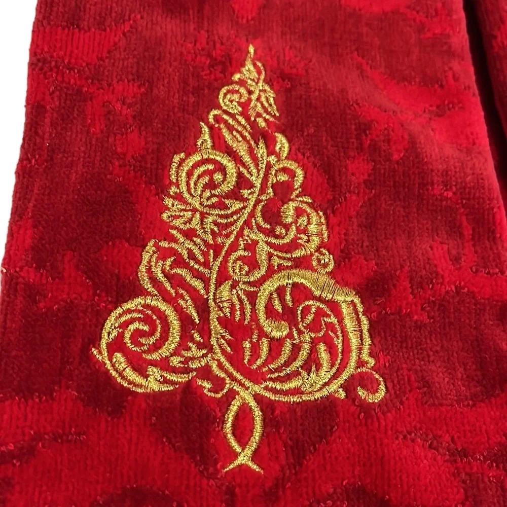 Red & Gold Christmas Tree Hand Towels~NWT~Set of 2~St. Nicholas Square